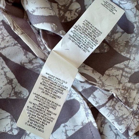 Joe Fresh Drawstring Cowl-Neck Abstract Print Top Gray/White Size M - Picture 8 of 10